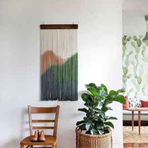غزول بوهيمية كبيرة ربطة صبغ بمكرمية الجدار . Bohemian Yarn Large Tie Dye Macrame Wall Hanging for