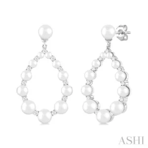1/4 Ctw Tear Drop 2 MM-4.5 MM Cultured Pearls and Round Cut Diamond Fashion Earring in 14K White Gold