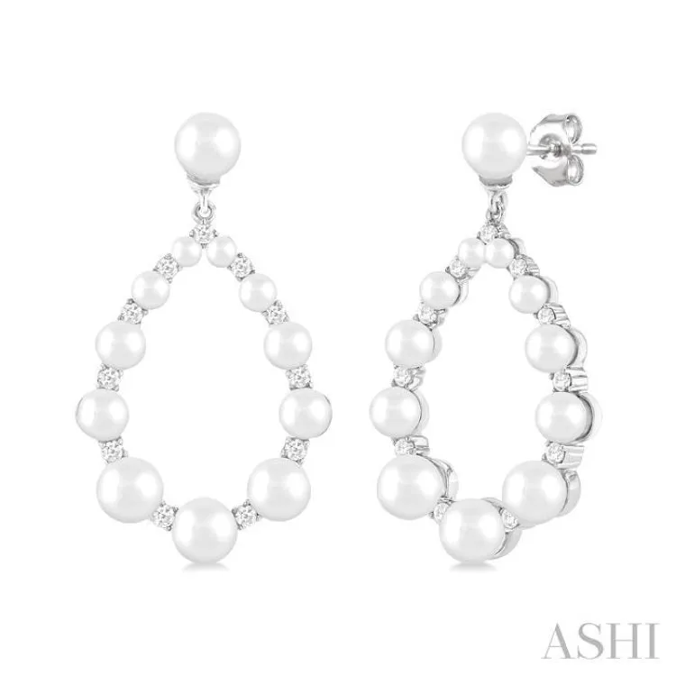1/4 Ctw Tear Drop 2 MM-4.5 MM Cultured Pearls and Round Cut Diamond Fashion Earring in 14K White Gold