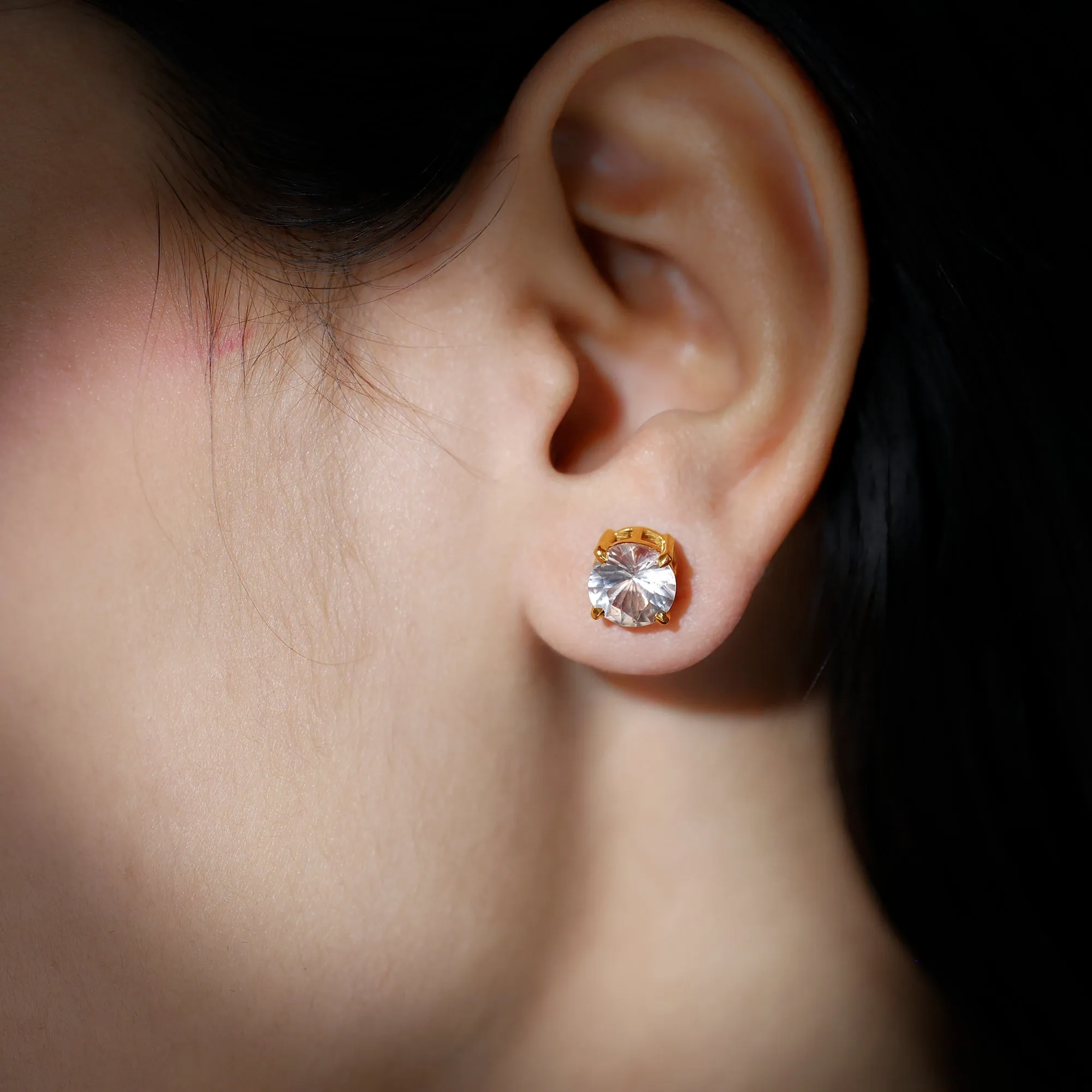 8 MM Round Morganite Solitaire Stud Earrings in Claw Setting