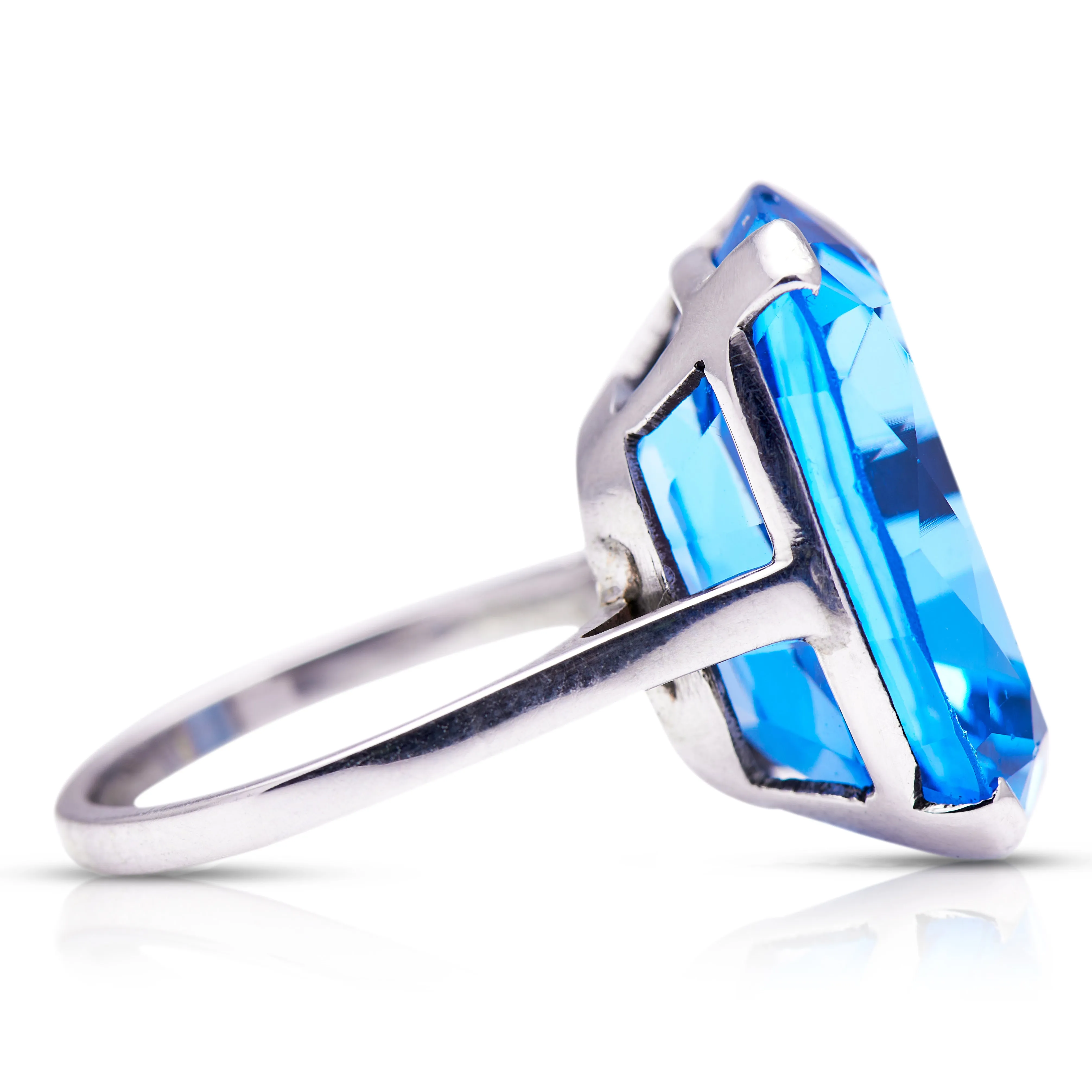 Antique, 1920s azure-blue stone ring
