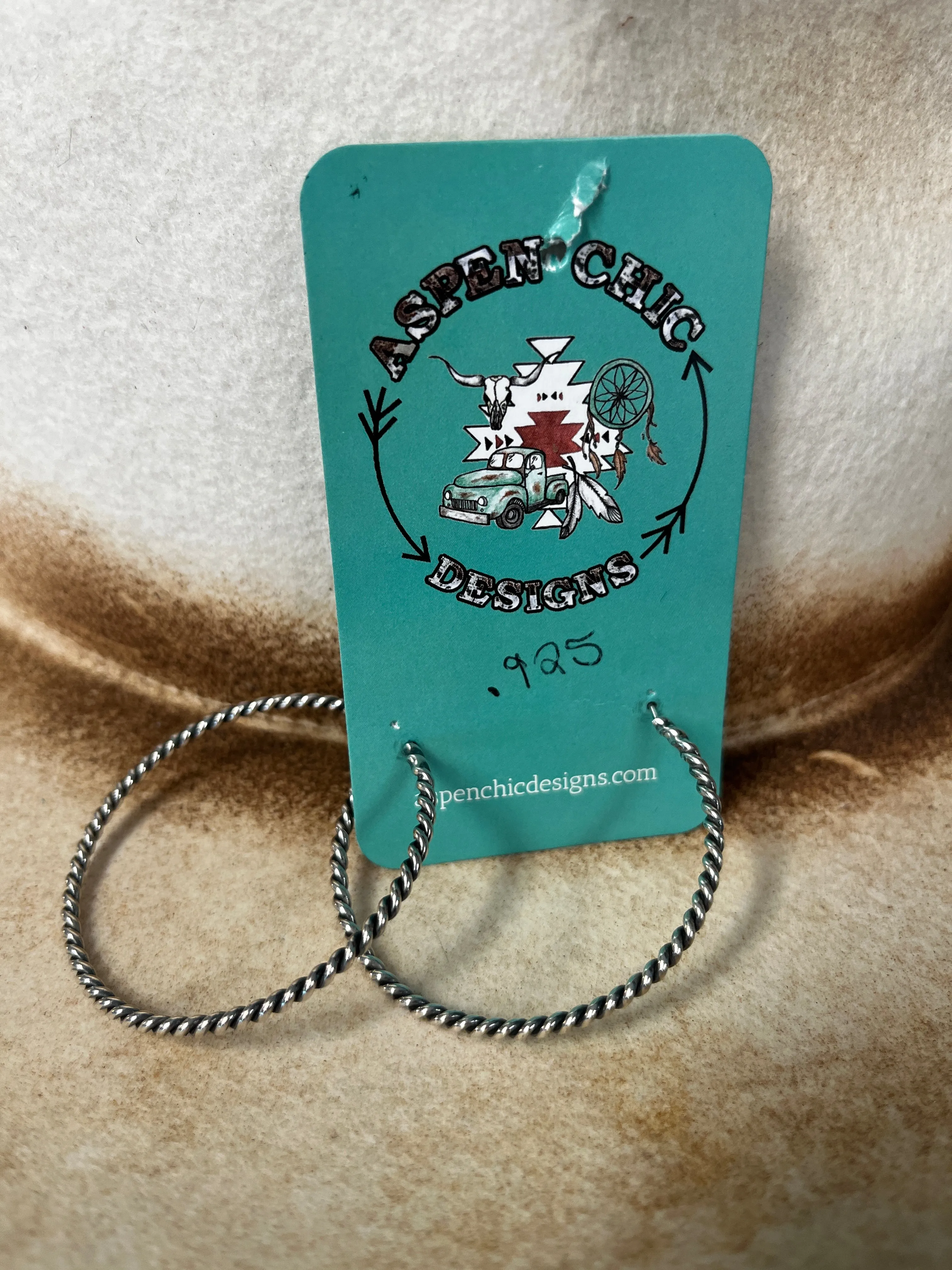 Aspen Chic sterling sliver medium hoops