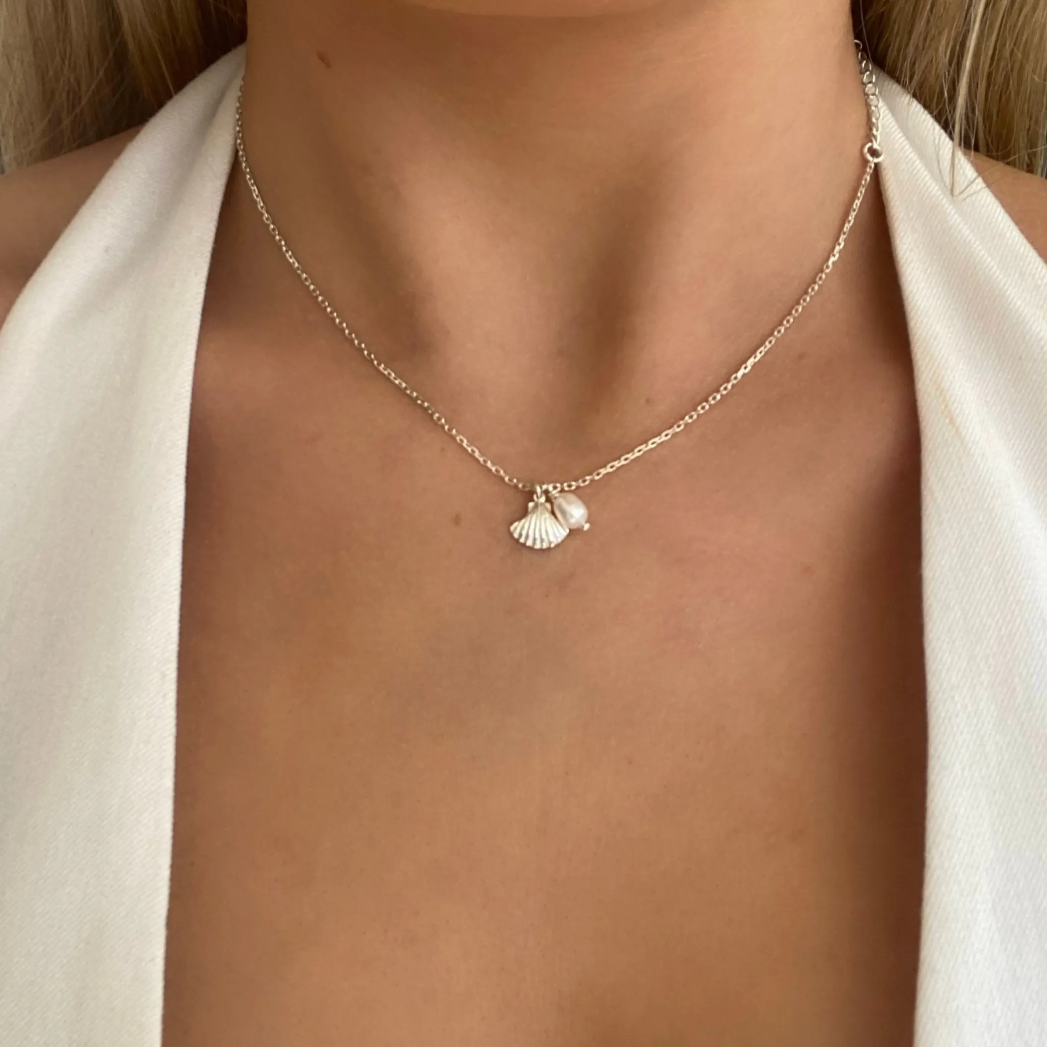 Beach Love Shell/Pearl Necklace Silver