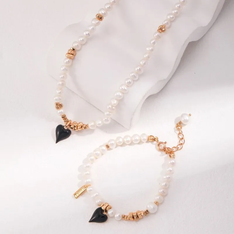Black Heart Beaded Freshwater Pearl Neccklace