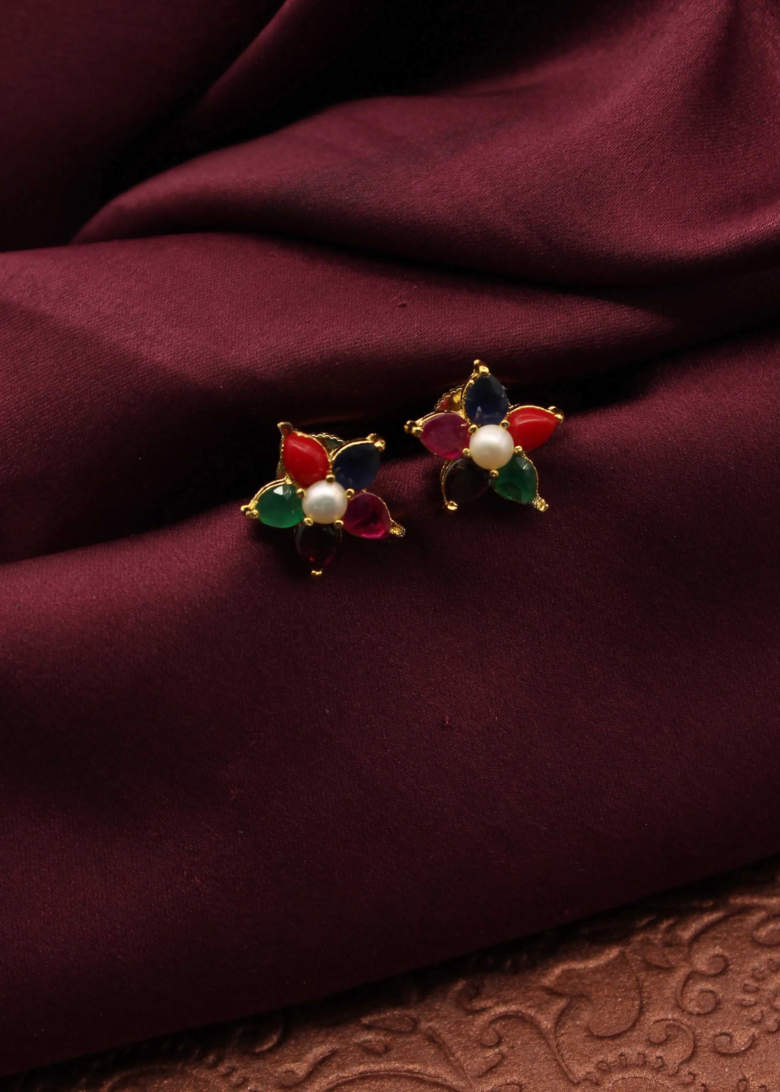 CLASSY NAVRATAN STUDS