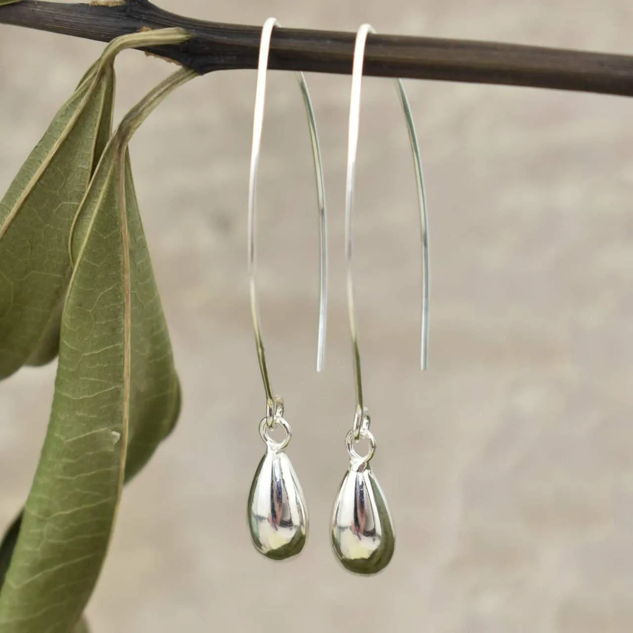 Classy Teardrop Dangle Earrings