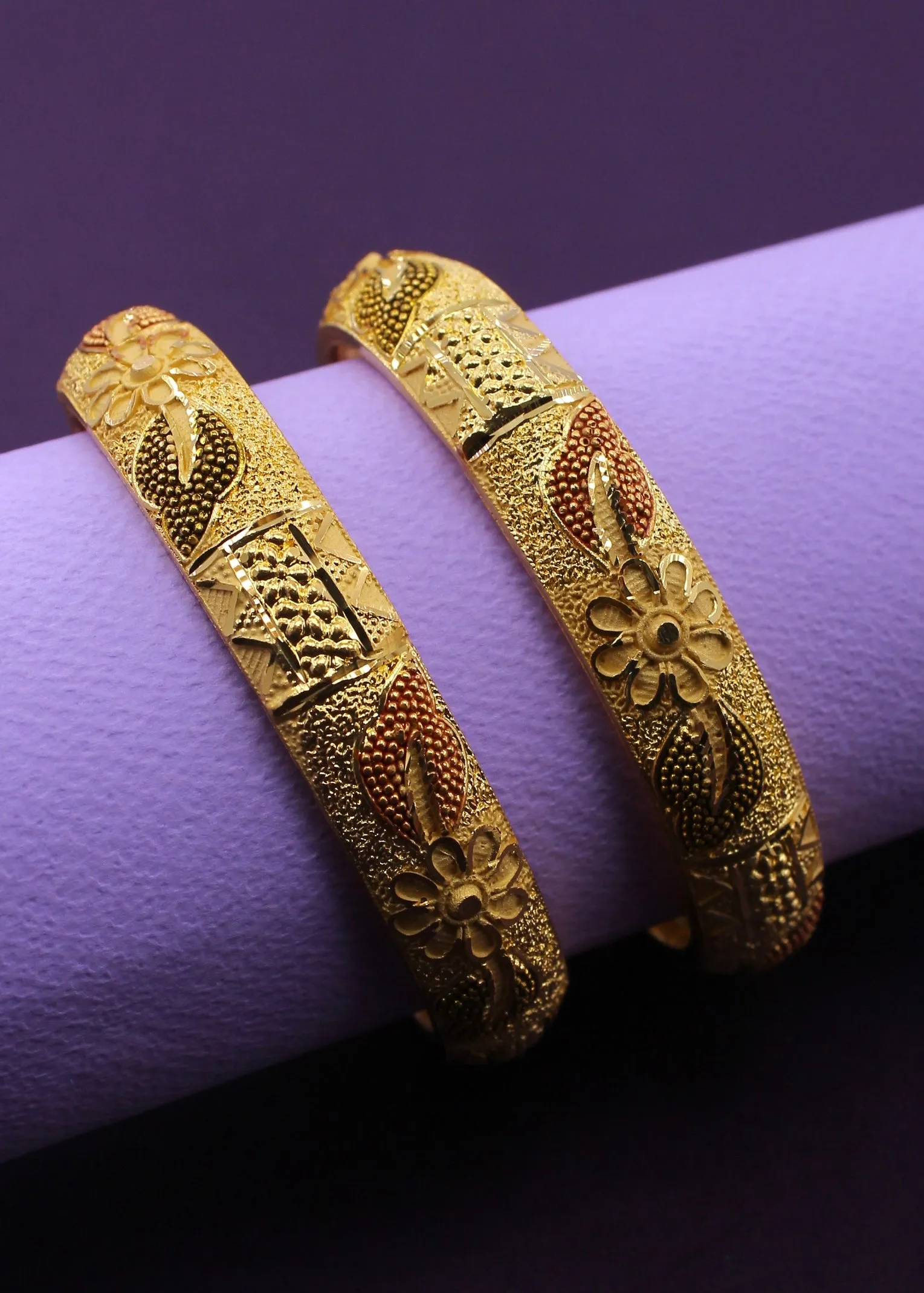 DECOROUS FLORET BANGLES
