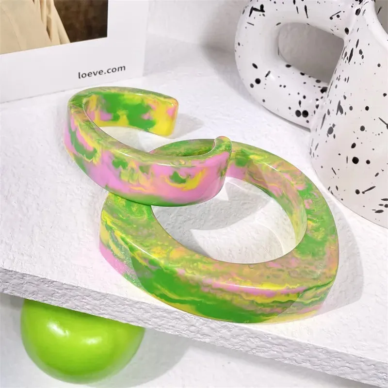 Elegant Gradation Green Resin Wide Cuff Bracelets for Women