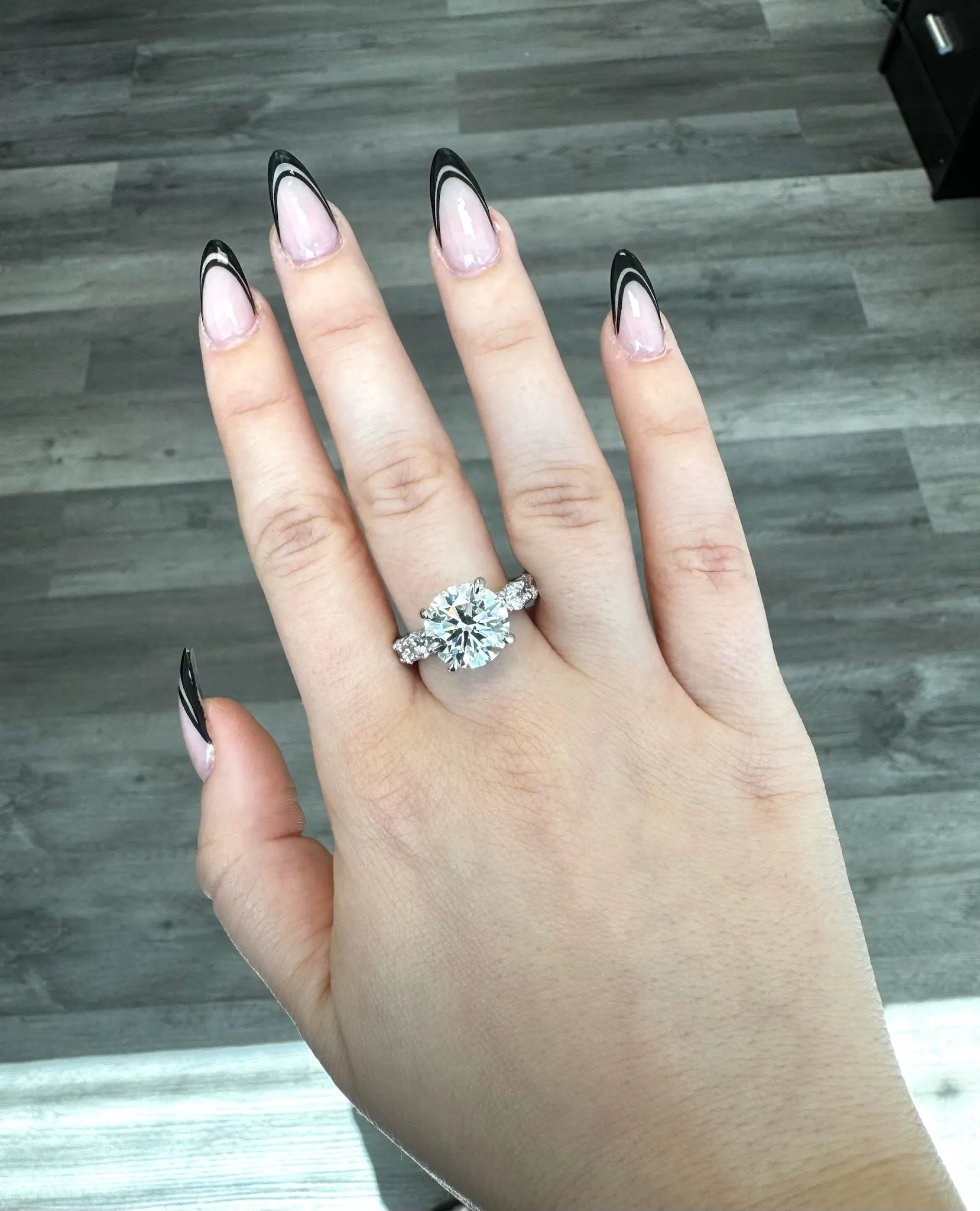 Eterna - Round Cut Diamond Eternity Style Engagement Ring