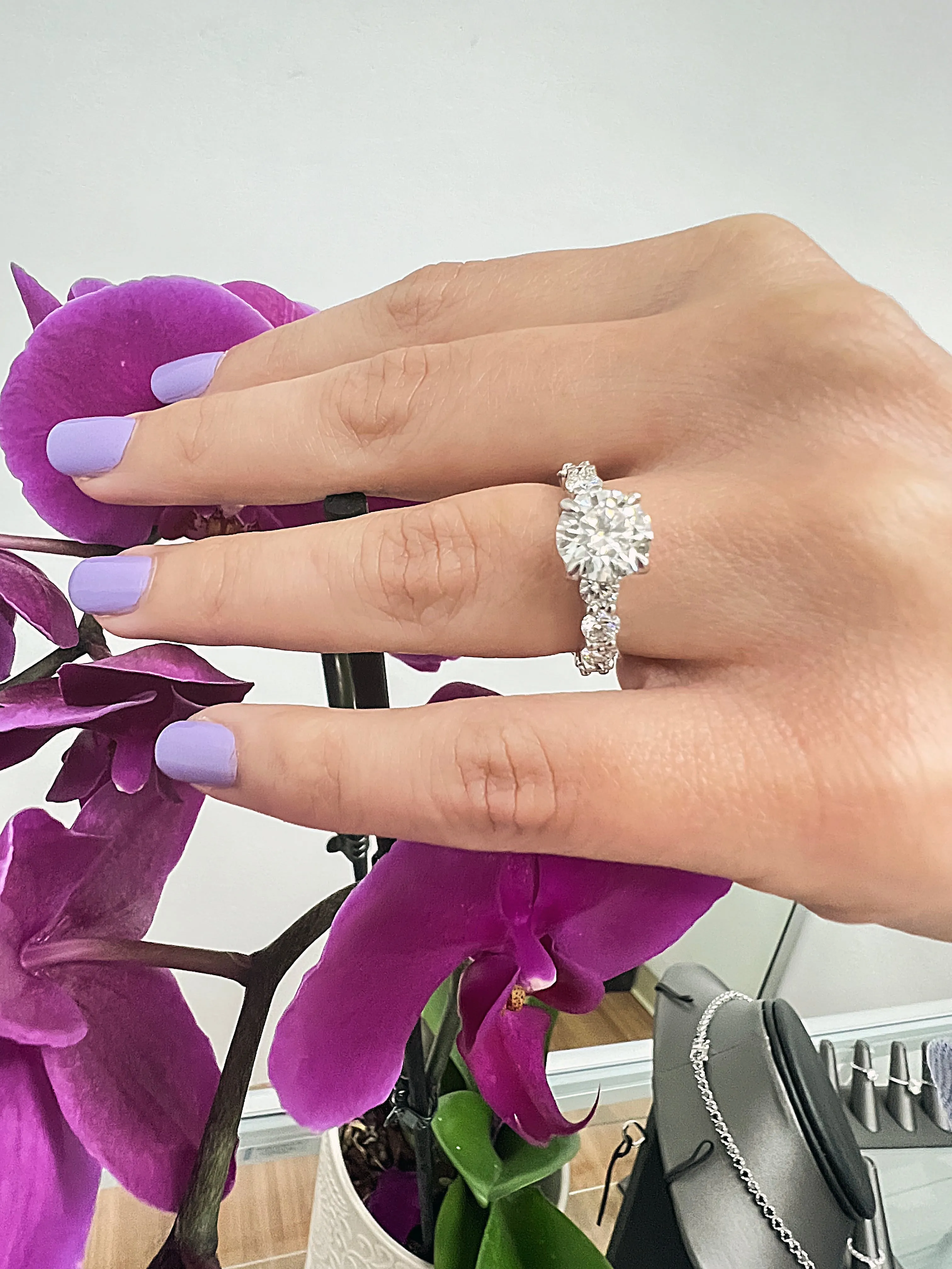 Eterna - Round Cut Diamond Eternity Style Engagement Ring