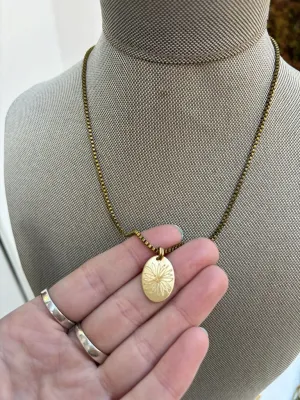 Floral Etched Necklace - Sunflower