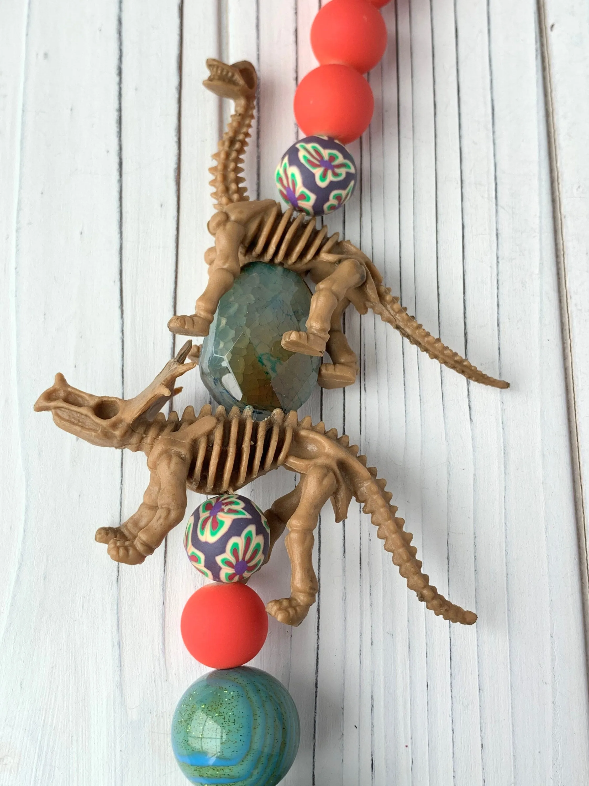 Fossil Queen Mum Necklace