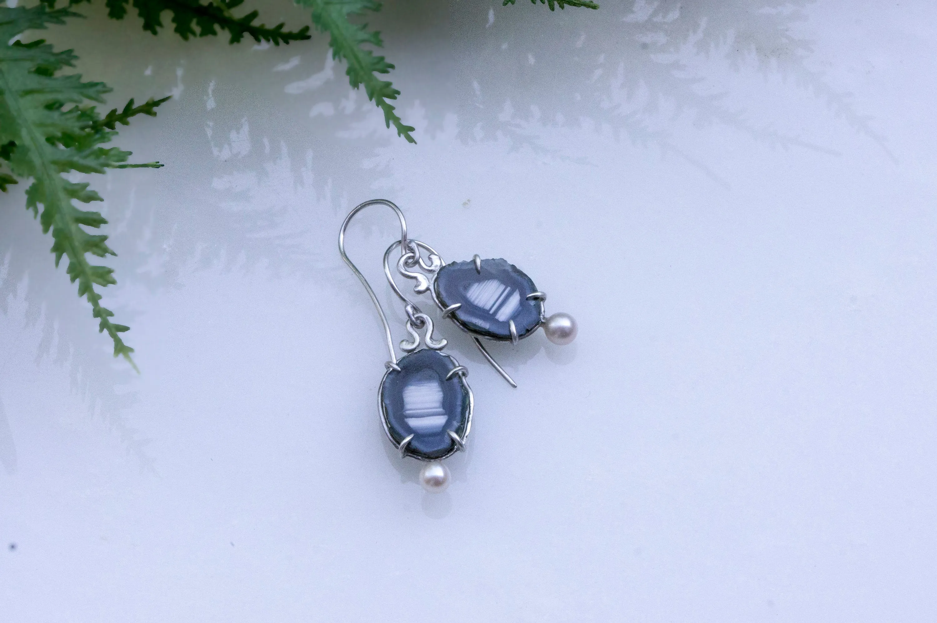 Geode and freshwater pearl earrings