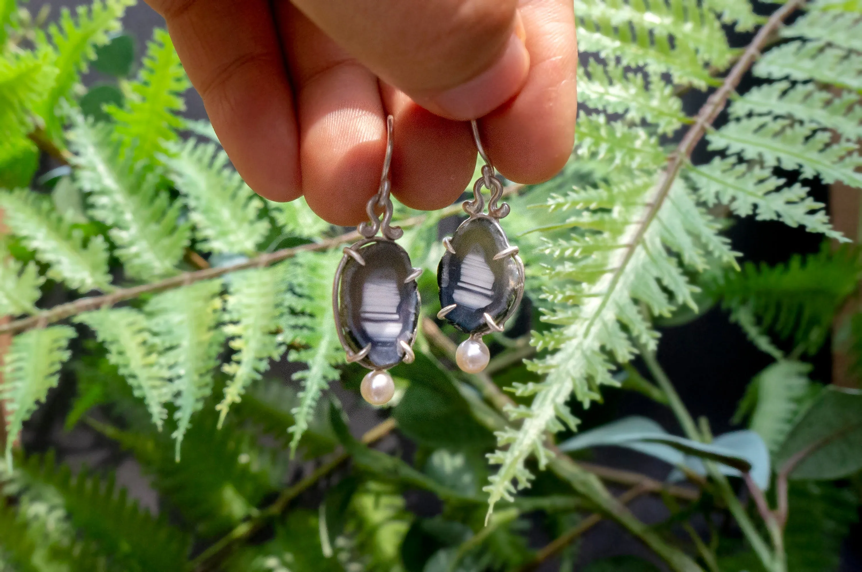 Geode and freshwater pearl earrings