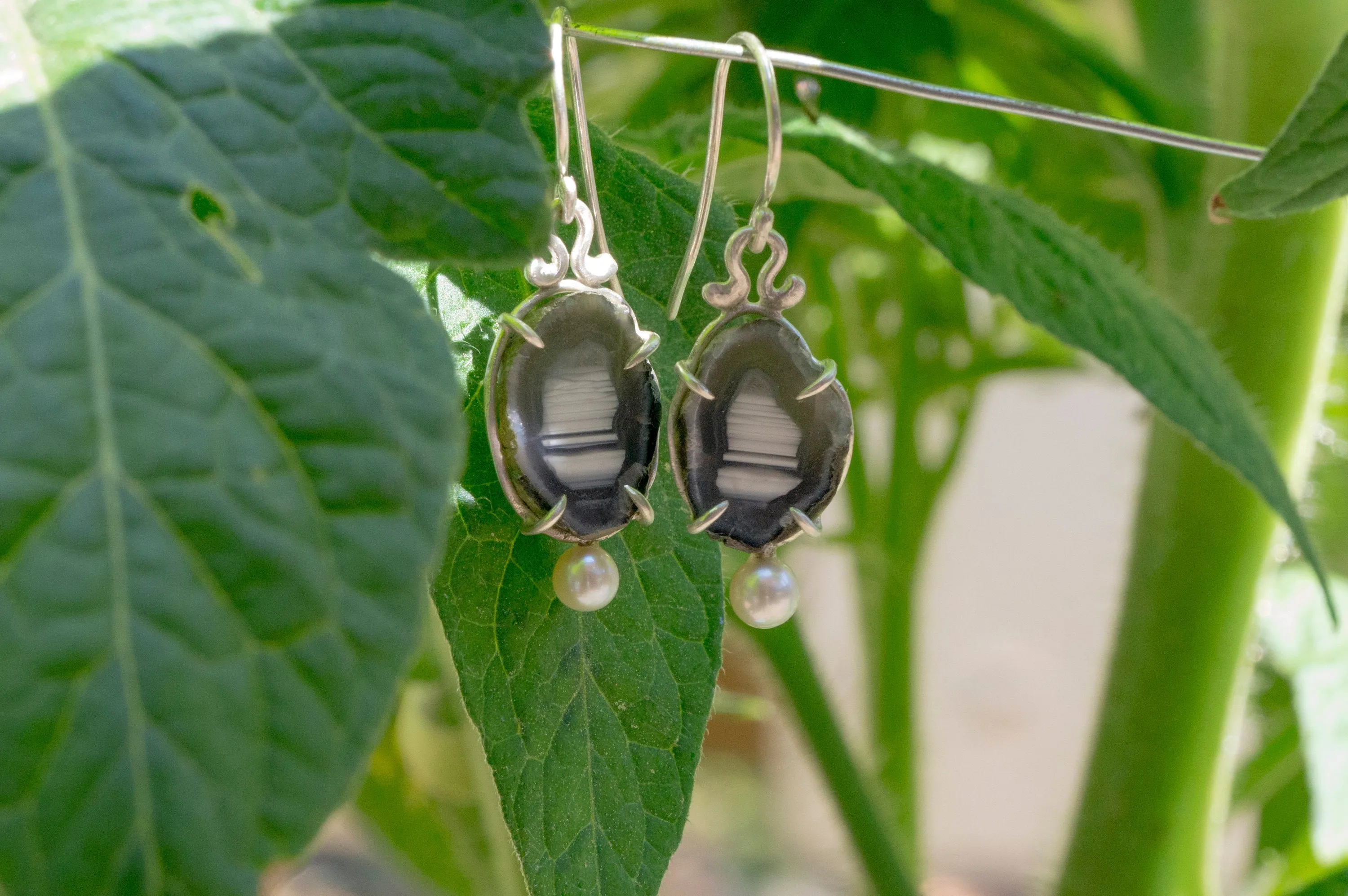 Geode and freshwater pearl earrings