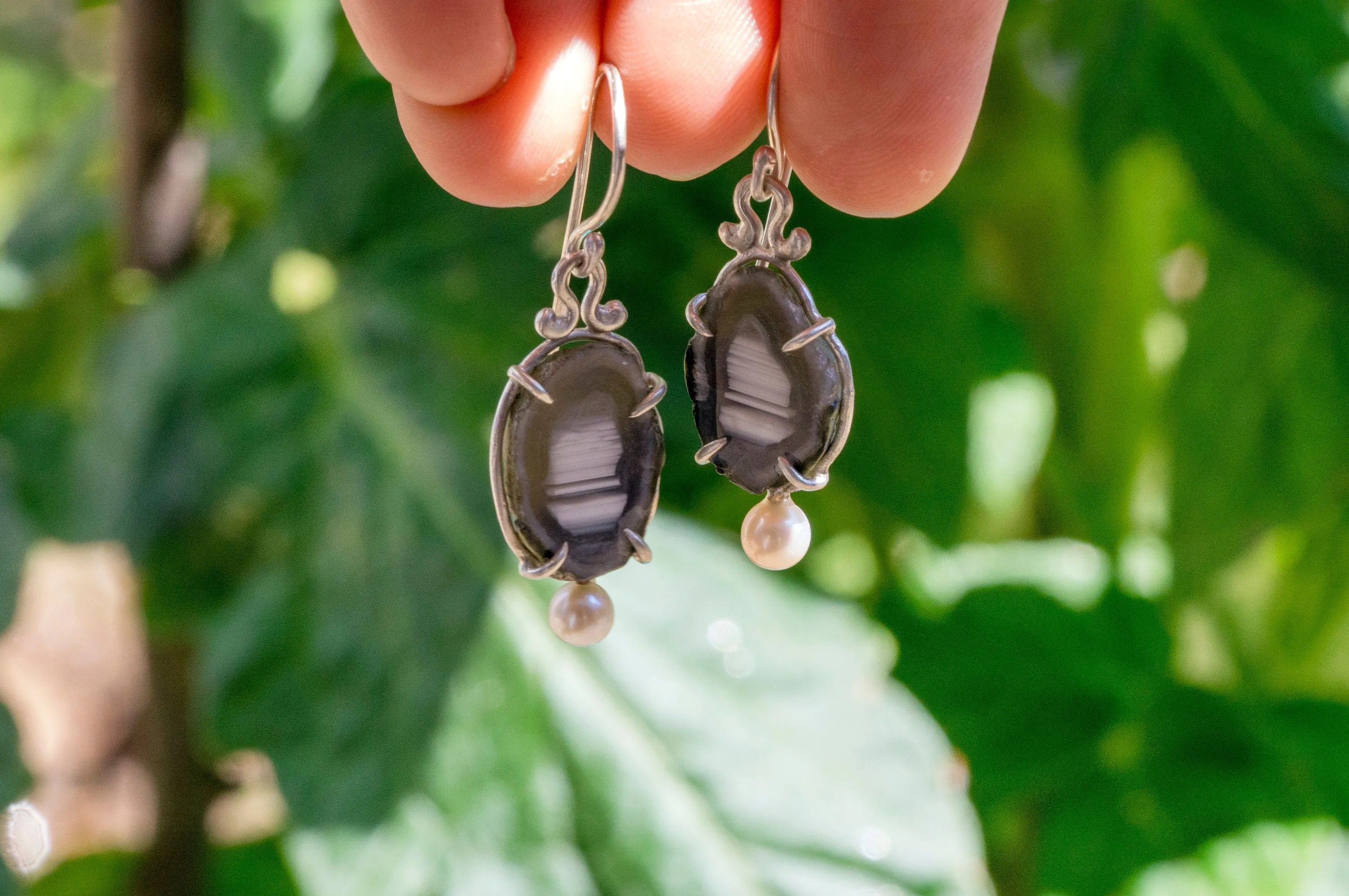 Geode and freshwater pearl earrings
