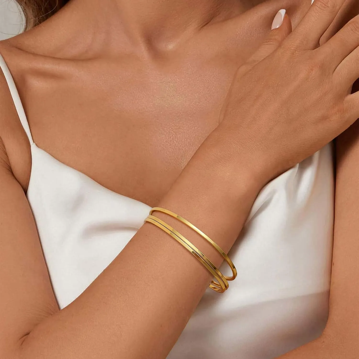 Gold Bangles for Women 18K Gold Plated Stainless Steel Glossy Stackable Thin Round Bracelets Solid Plain Polished Bangles Bracelets Set of 3 Jewelry for Women