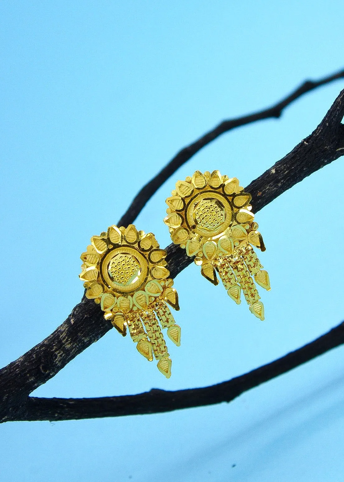 GRACEFUL DESIGNER EARRINGS