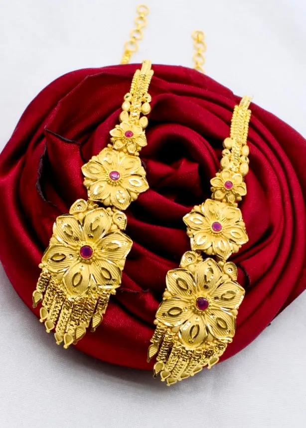 GRACEFUL FLORAL KANCHAIN WITH EARRINGS