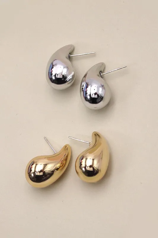GRACEFUL LIGHTWEIGHT TEARDROP EARRINGS