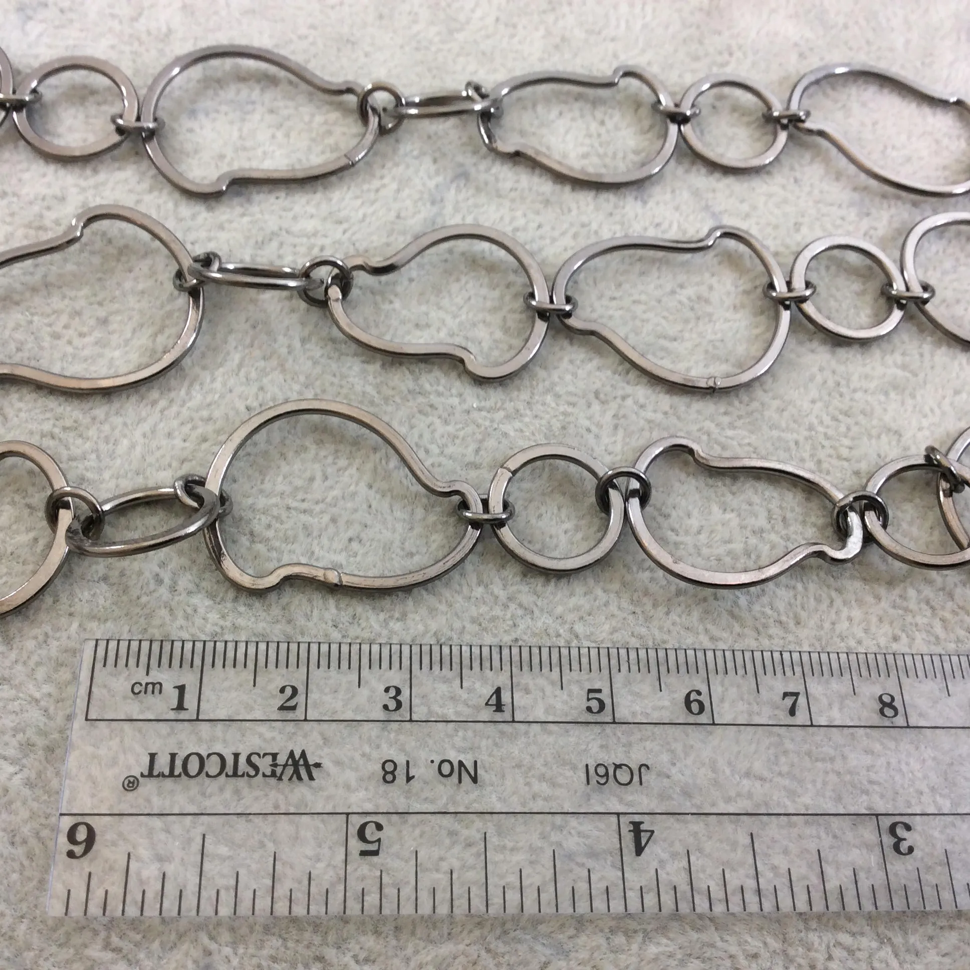 Gunmetal Plated Copper Alternating Freeform Link Chain - 20mm x 30mm Freeform Links With 14mm Circles - Sold By the Foot