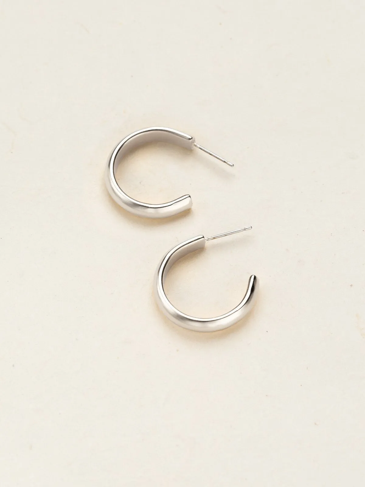 Holly Yashi Small Cara Hoop Post Earring - Silver