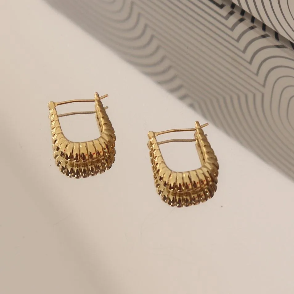 Khloe hoops