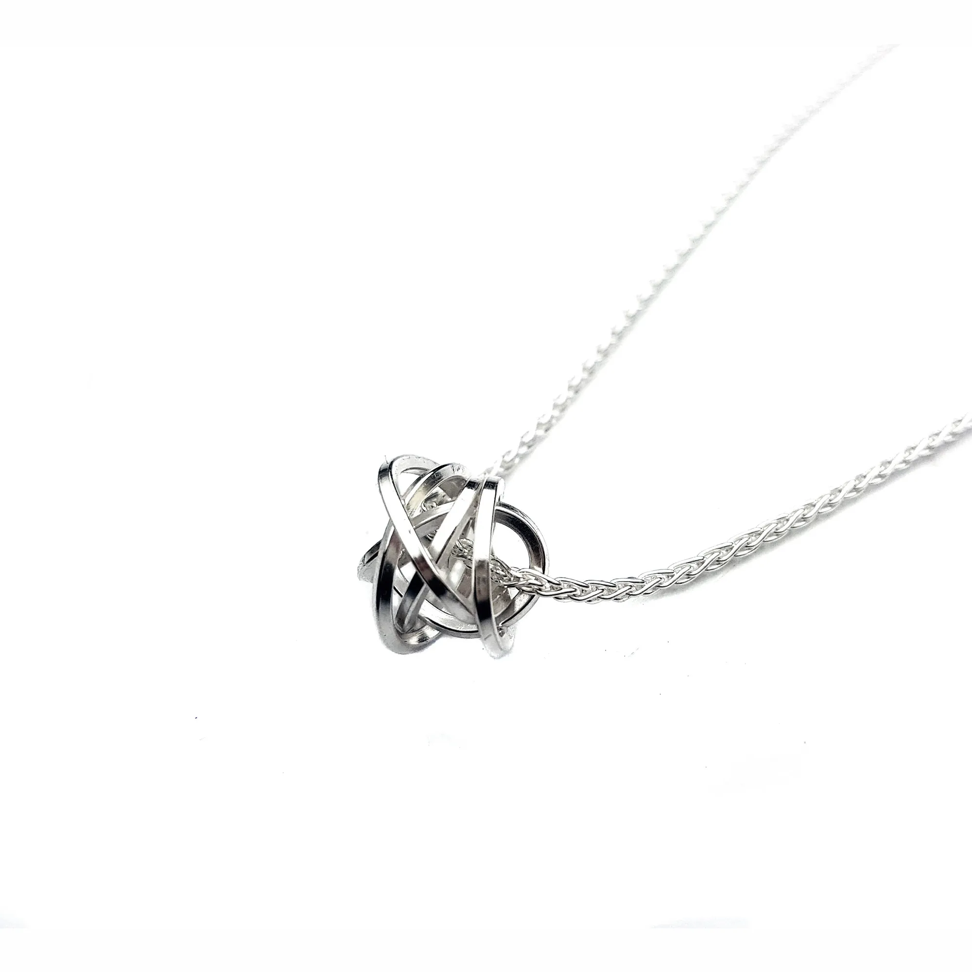 Knot Pendant Silver