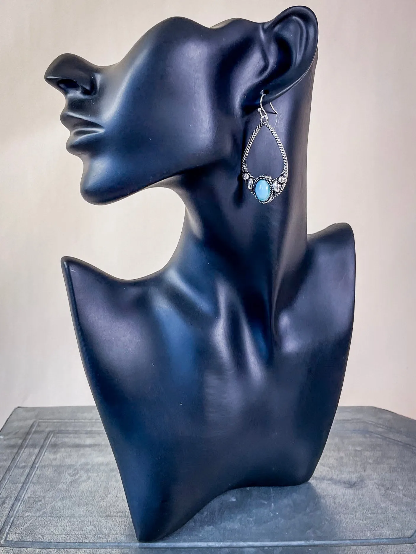 Lasso Teardrop Earring - Silver