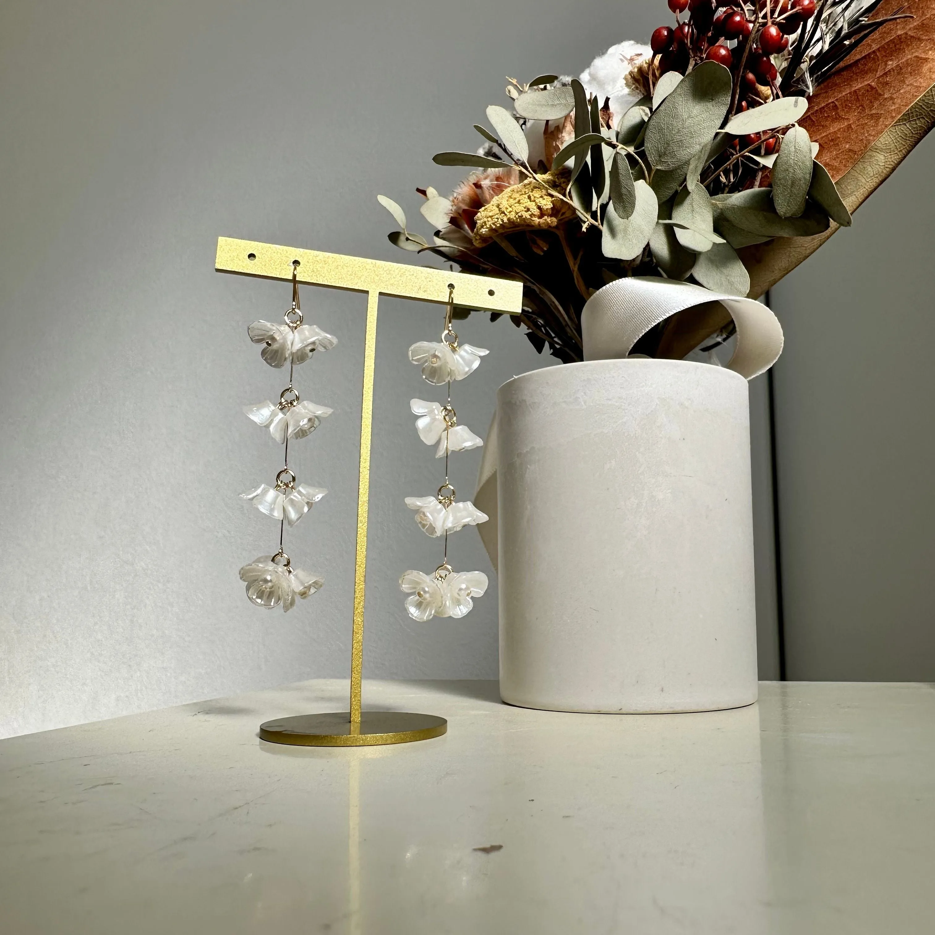 Light and Gorgeous Flower Pierced earrings and Clip-on earrings