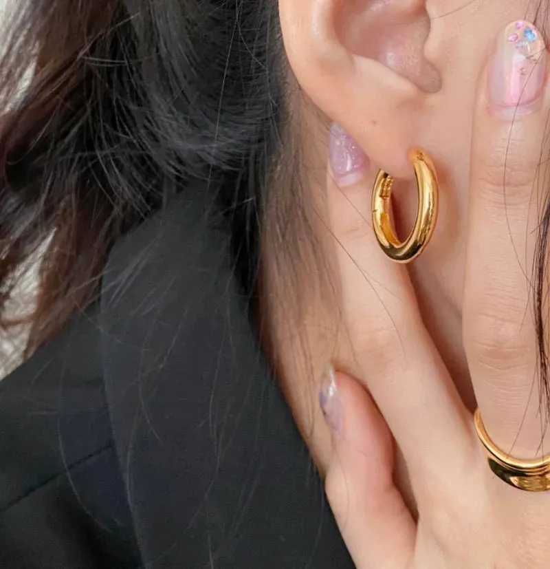 Luxe Bold Gold Huggie Hoops