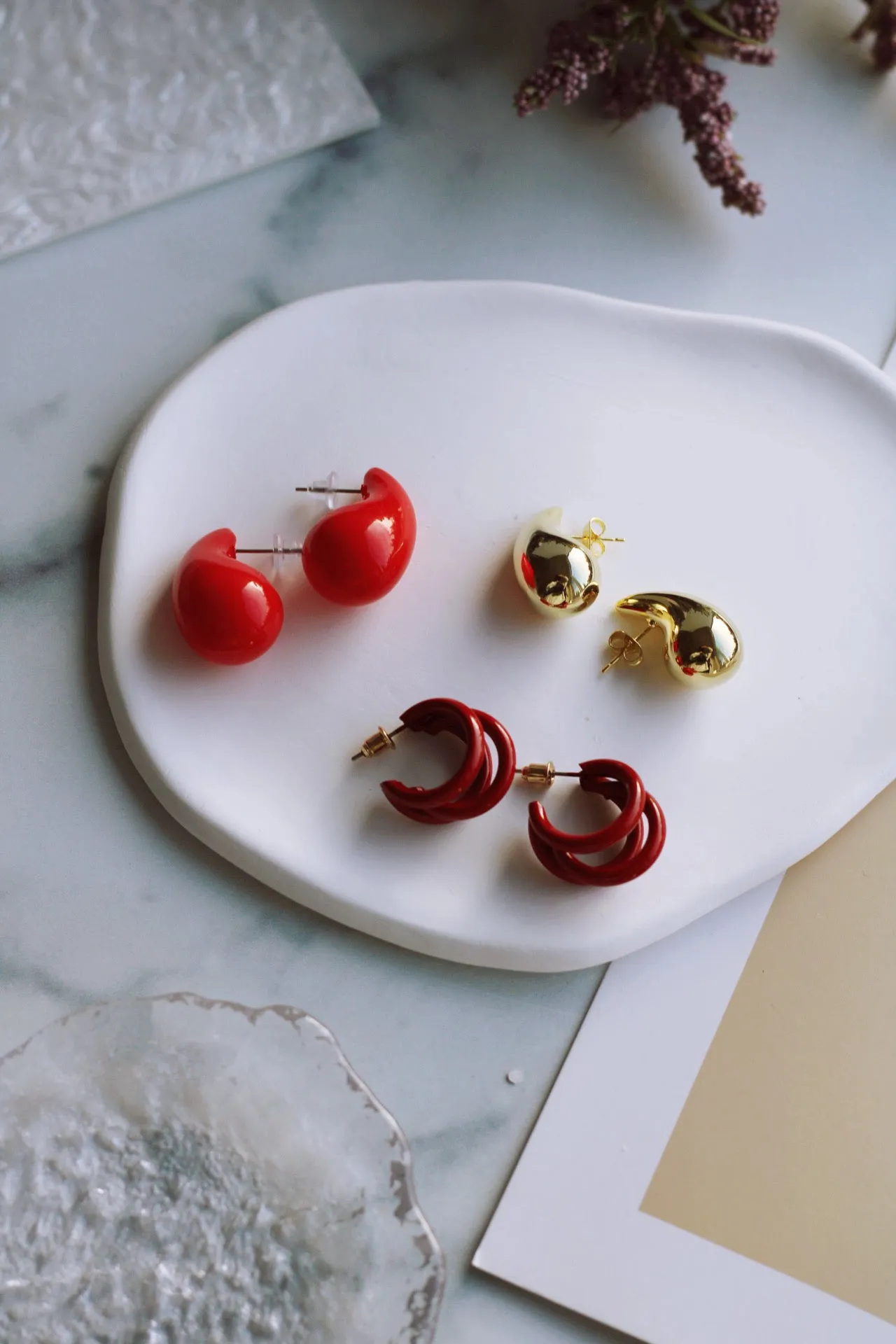 MINI VIVIAN TRIPLE HOOPS IN RED