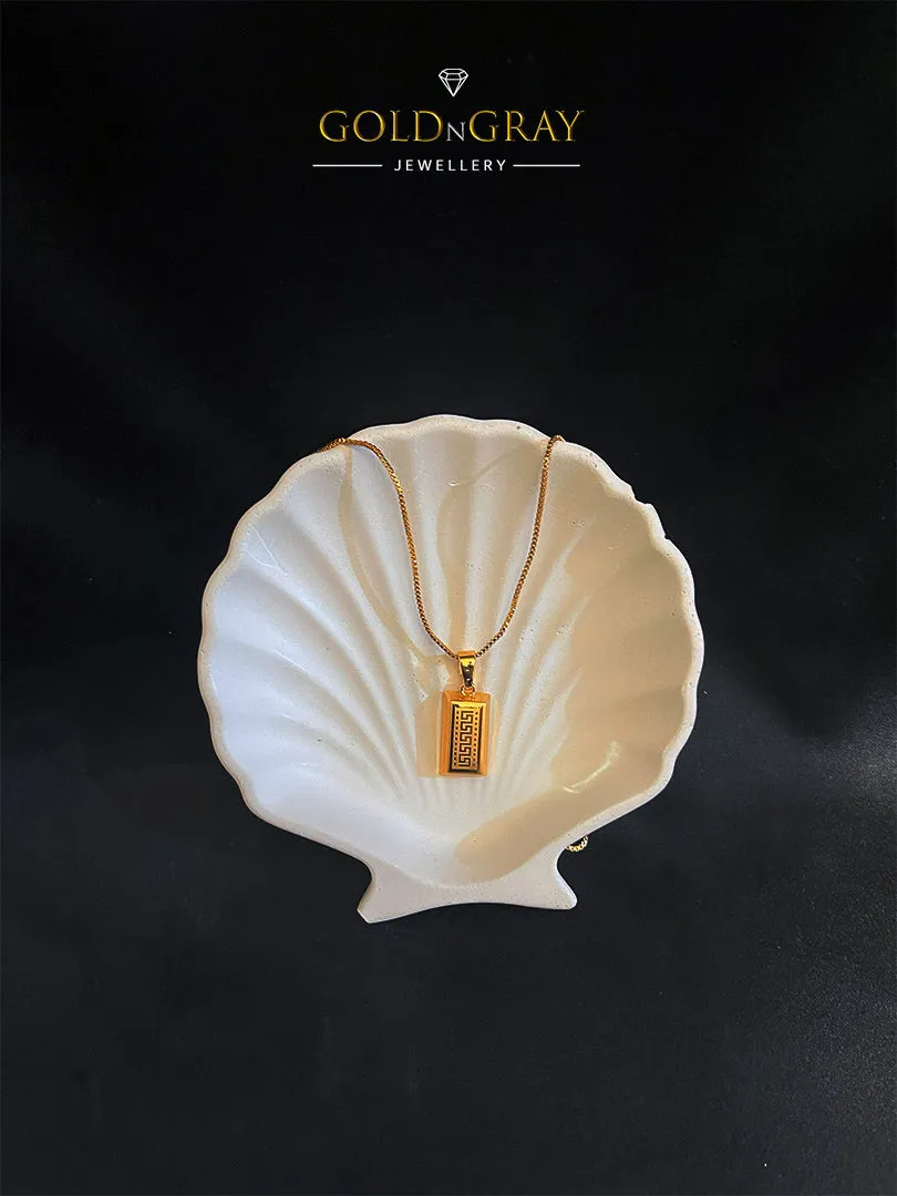 Modern Rectangular Gold Pendant Set with Geometric Detailing