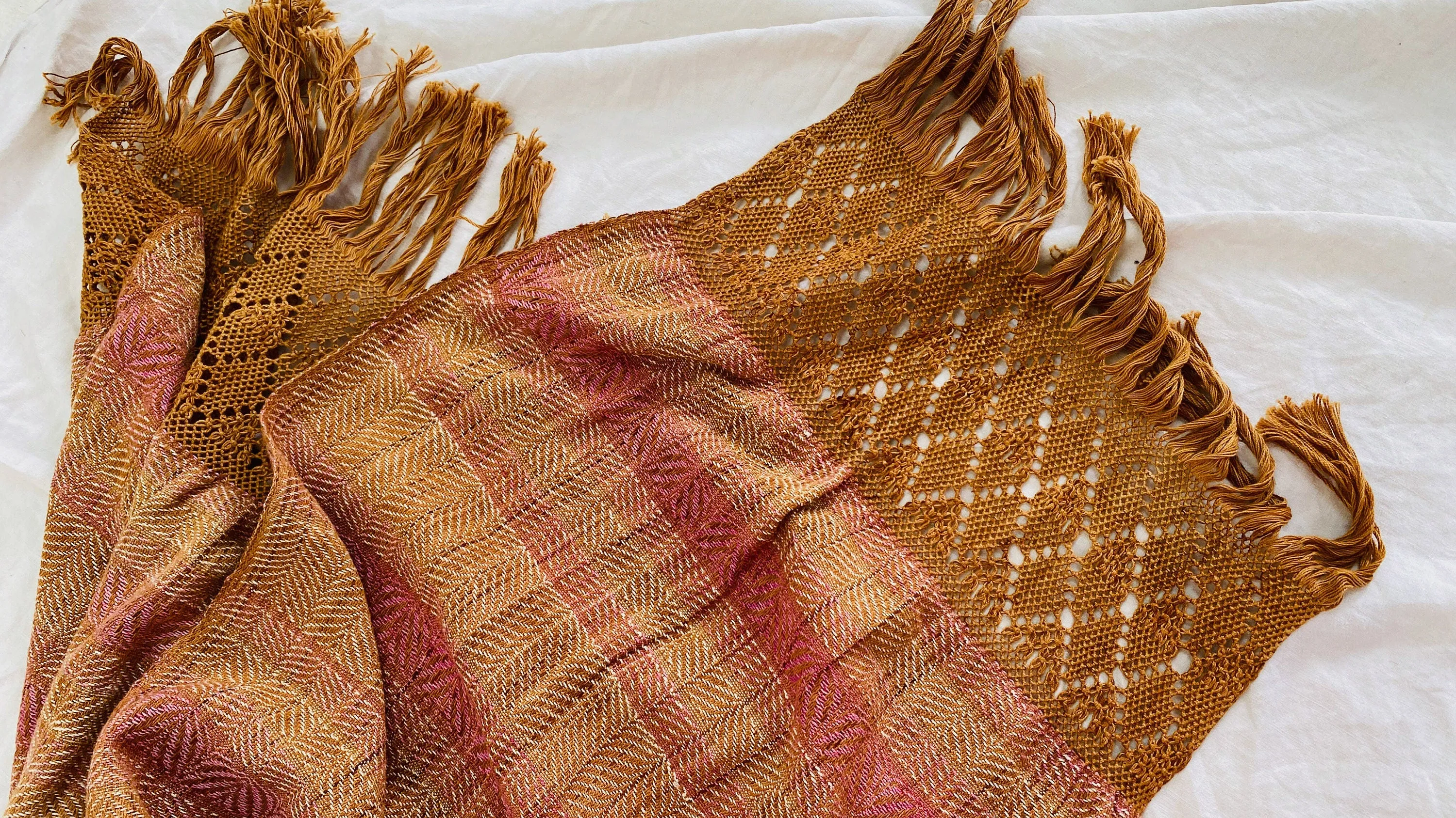 Oaxacan Rebozo Shawl. Fancy Fringe Work. Santa María Tlahuitoltepec