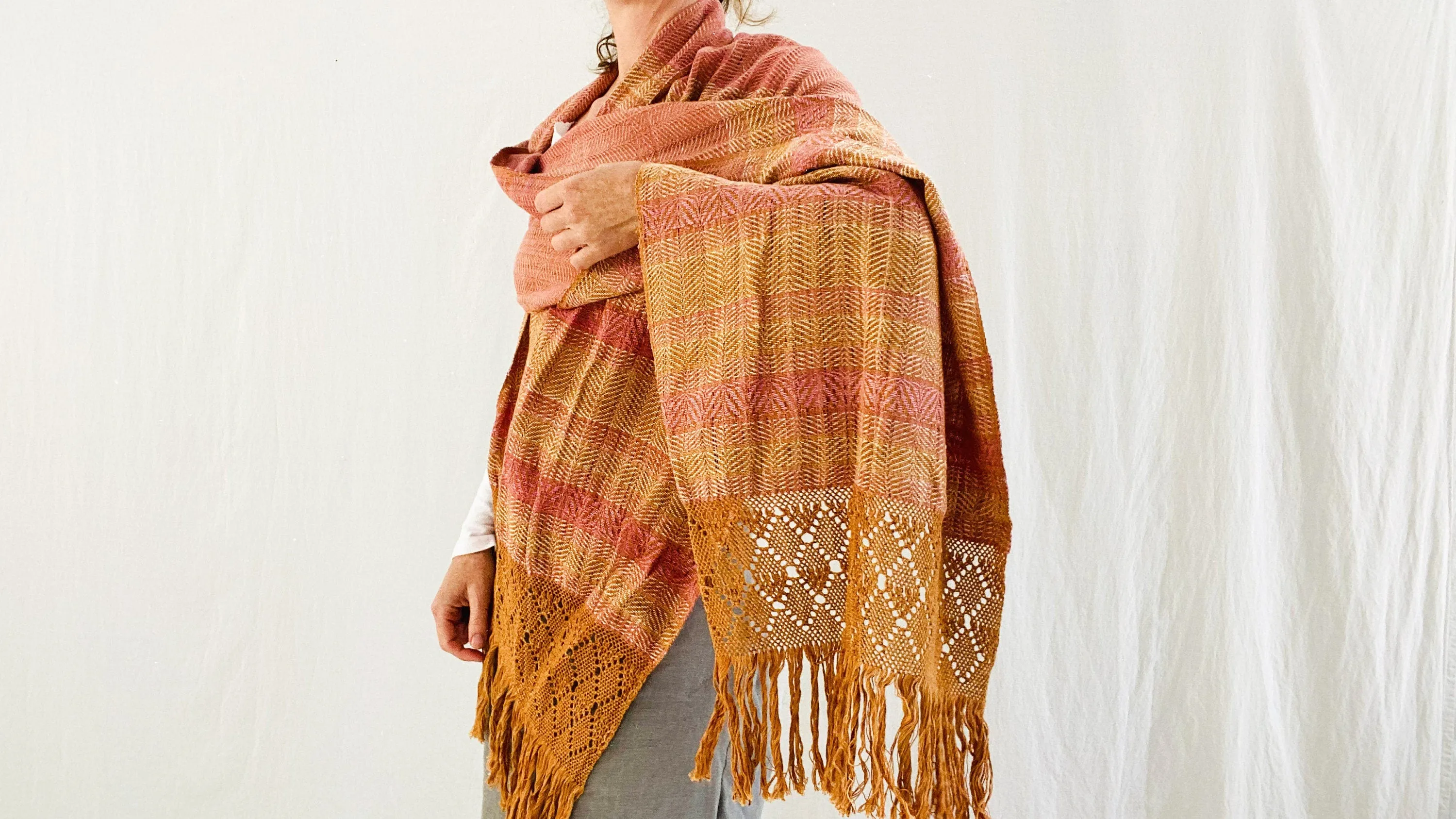 Oaxacan Rebozo Shawl. Fancy Fringe Work. Santa María Tlahuitoltepec