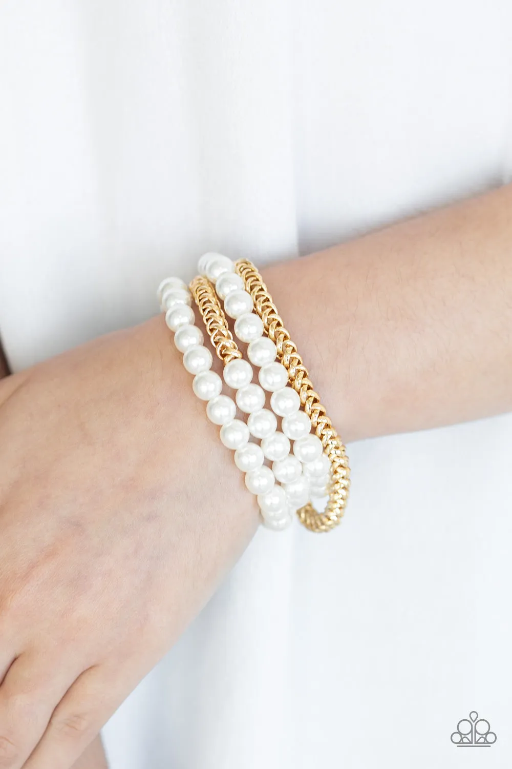 Paparazzi Industrial Incognito Gold Stretch Bracelet - P9RE-GDXX-184XX