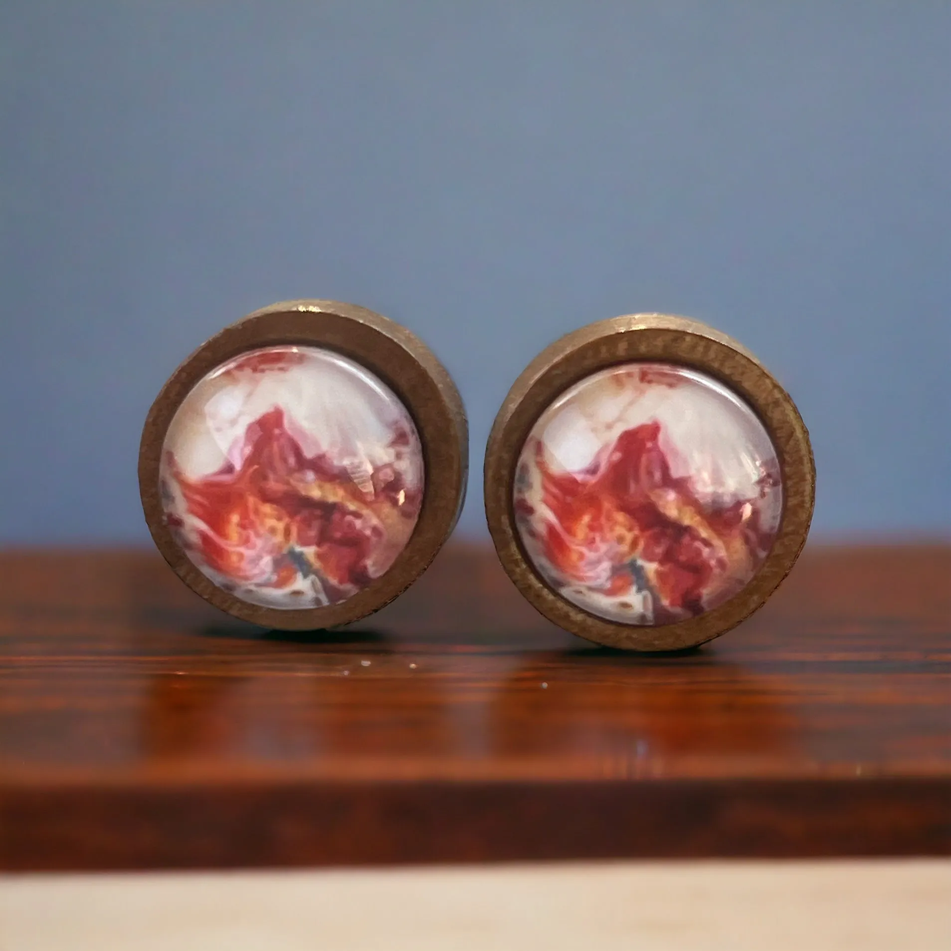 Pink Watercolor Wood Stud Earrings: Chic and Natural Accessories for Everyday Elegance