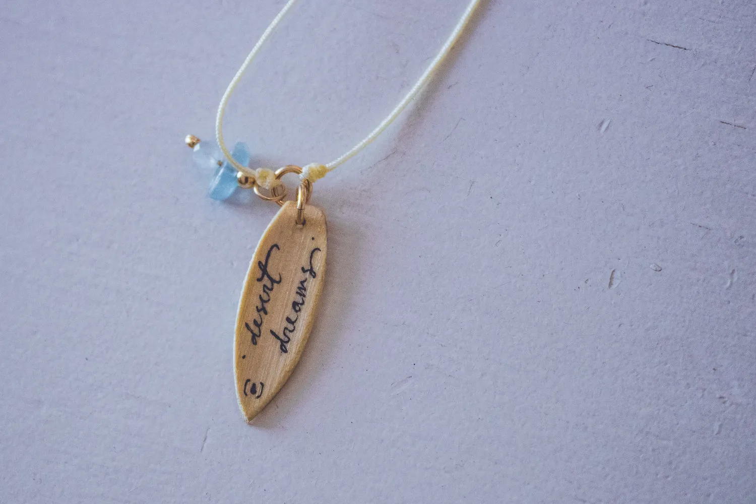 UNIQUE SURF LACE GOLD NECKLACE
