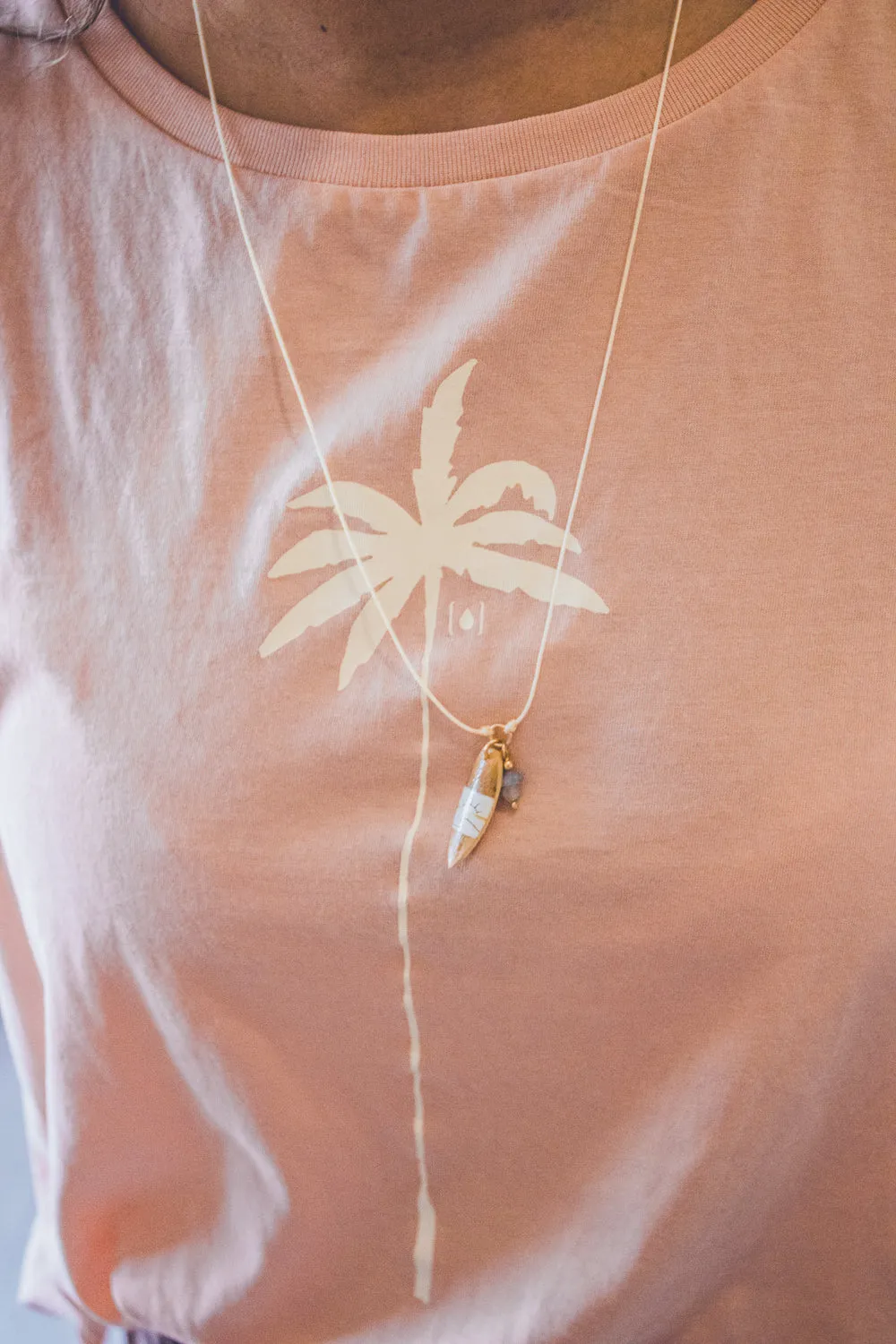 UNIQUE SURF LACE GOLD NECKLACE