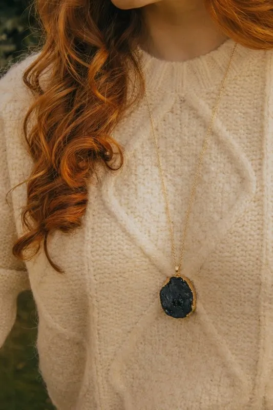 Xander Kostroma Gold Tone Long Length Maxi Raw Black Agate Pendant Necklace – 68 cm, Healing Crystal Necklace for Women, Protection and Grounding Jewelry, Unique Gift for Spiritual Wellness Enthusiasts